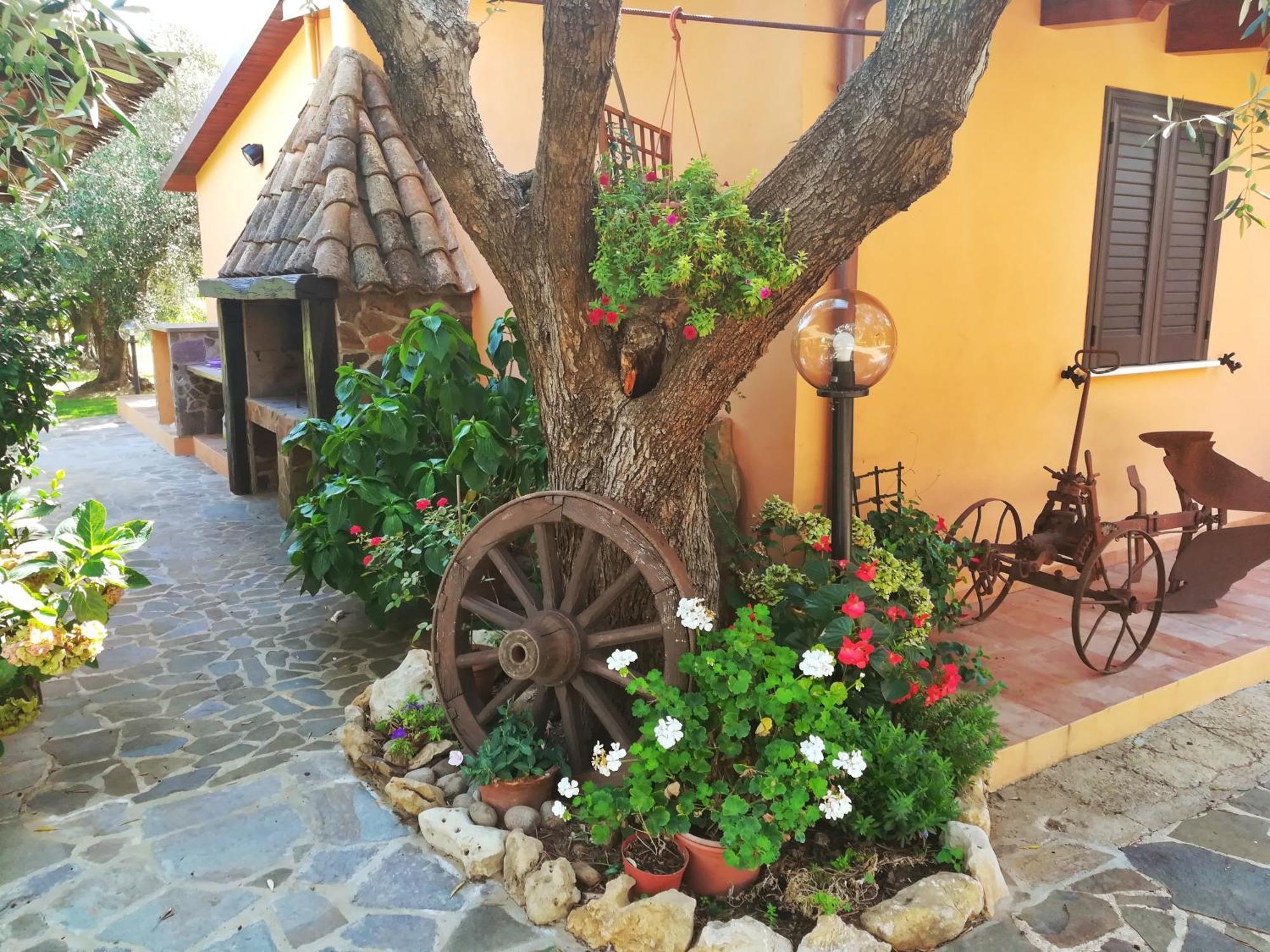 Bed and Breakfast Nuraghe Bianco Santa Maria la Palma Exterior foto